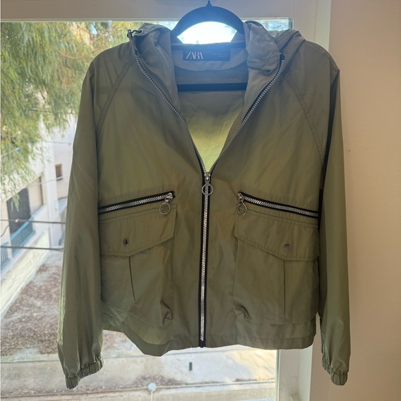 Lightweight Jacket - Picture 4 of 6